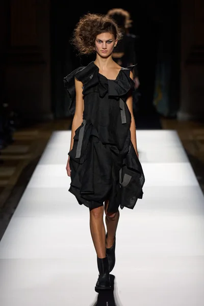Look 29
